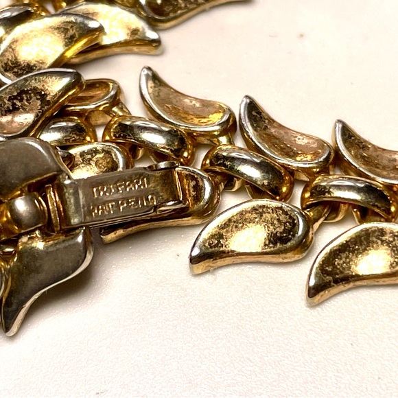 Lot ALL Crown Trifari Pat Pend. Necklace Bracelet Set, Leaf Necklace, Bracelet. - Picture 3 of 7